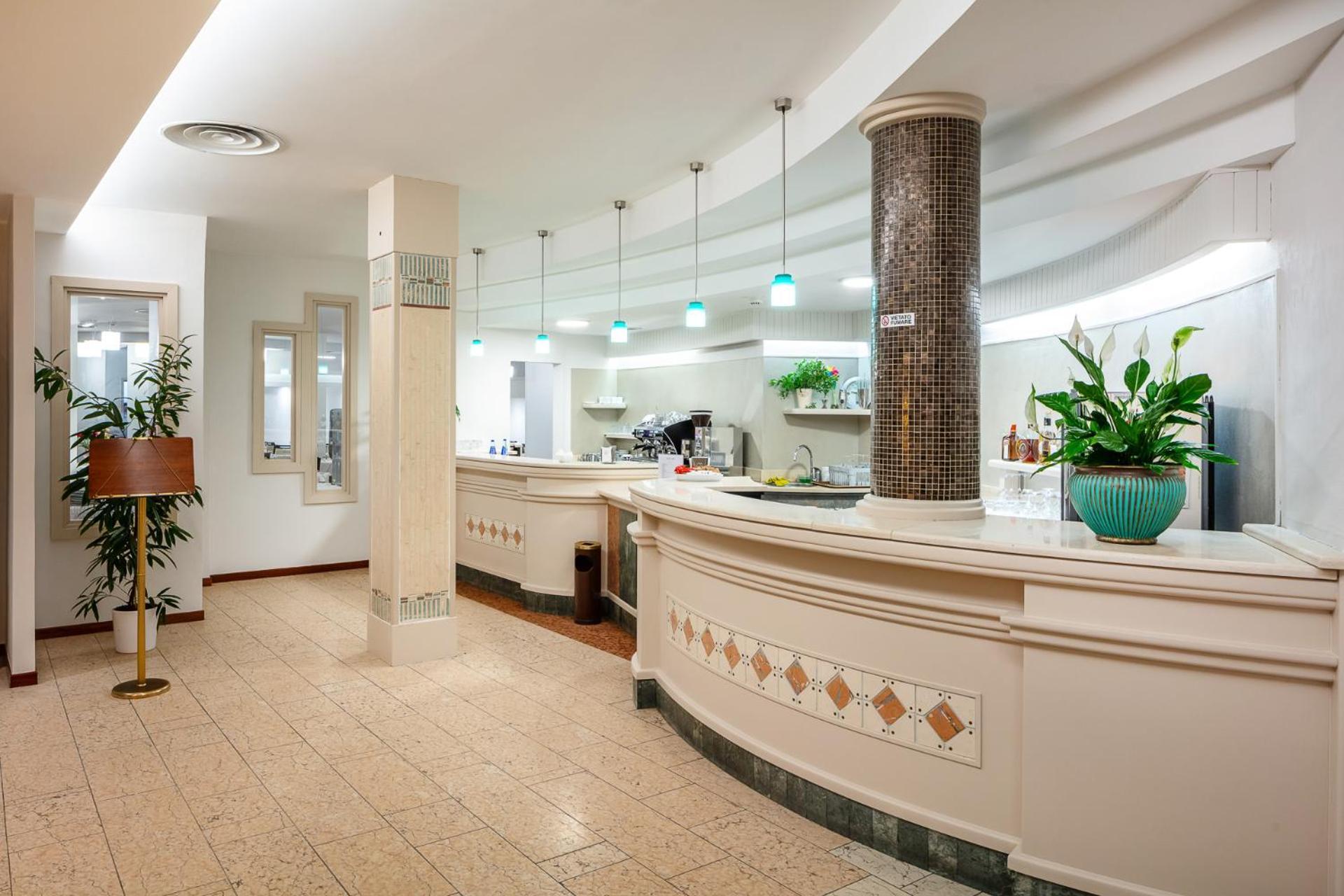 Hotel Carlo Felice Сассари Экстерьер фото